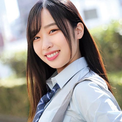 ยูโนะจังในชุดนักเรียนและชุดว่ายน้ำ - แตกในพร้อมความคมชัดสูง