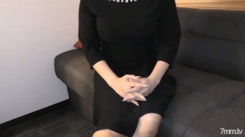 巨乳熟女が離婚資金稼ぎ！無修正プライベート撮影