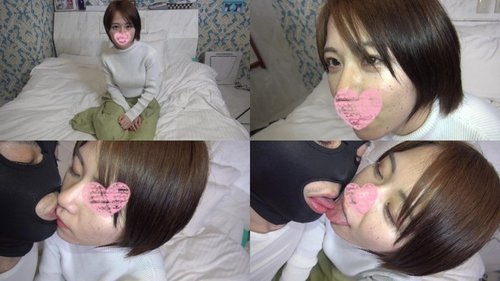 FC2 無碼嬌小纖細美女，巨乳大陰蒂，中出吞嚥，素人業餘激情