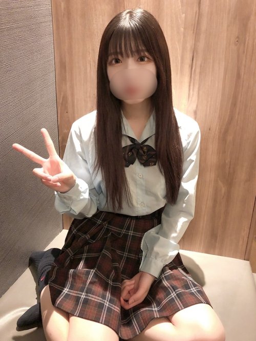 สาวคัพ E หน้าเหมือน Nozaka Yoyuki ช่วยตัวเอง, สมัครเล่นไร้เซ็นเซอร์