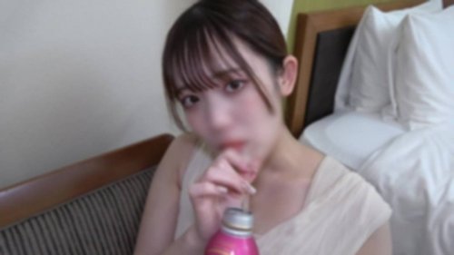 普段真面目な日本人教師がベッドで淫乱に変身！中出し初撮影