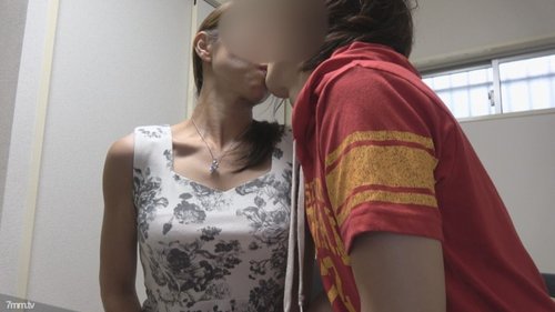 FC2 Unzensiert 39-jährige Ehefrau Ayako von Fremdem vergewaltigt & befruchtet nach Verleih durch Ehemann