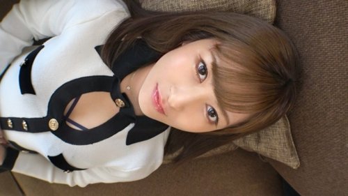 資深乾爹妹敏感私處被猛插，巨乳口交