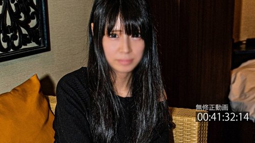 나이를 속였지만 얼굴은 최고! 무수정 질내사정+구강 성교